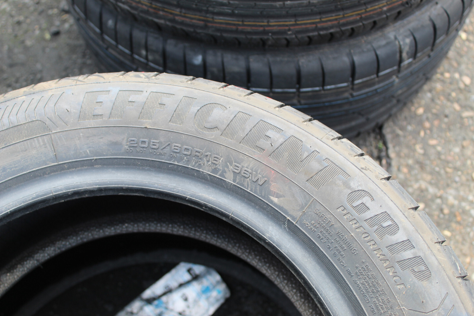 New 205 60 16 Goodyear, Efficient Grip, XL, 96W, x1 Single Tyre (F1_tyres) L2411