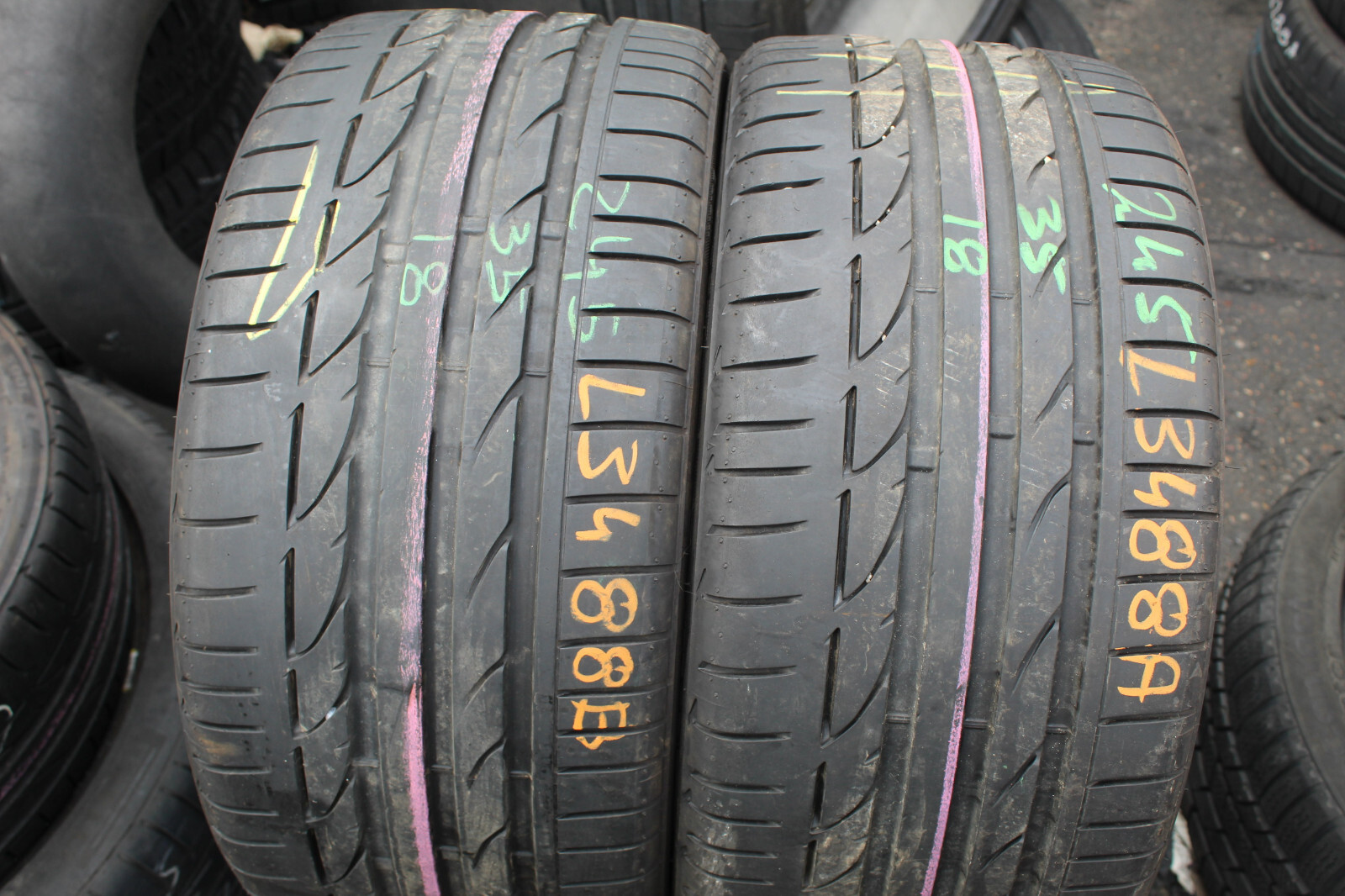 245 35 18 Bridgestone, RunFlat, Star, 88Y, x2 A Pair 6.7mm (F1_tyres) L3488