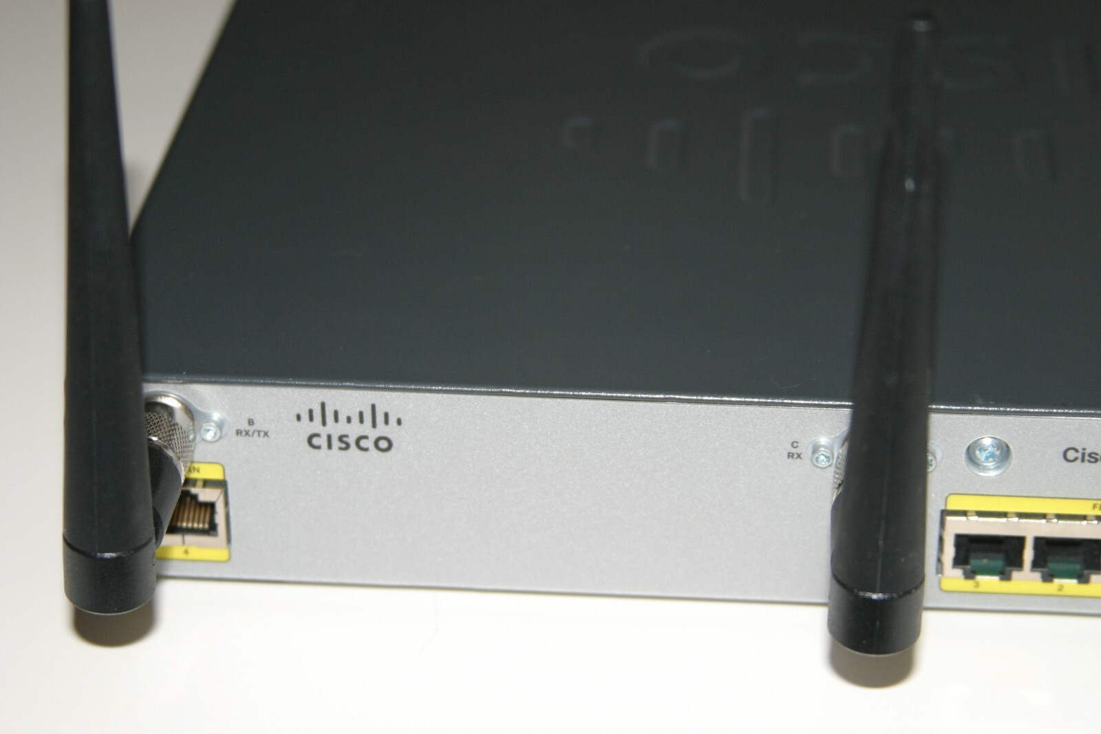 Cisco 881W 4-Port 10/100 Wireless N Router (C881W-GN-A-K9)