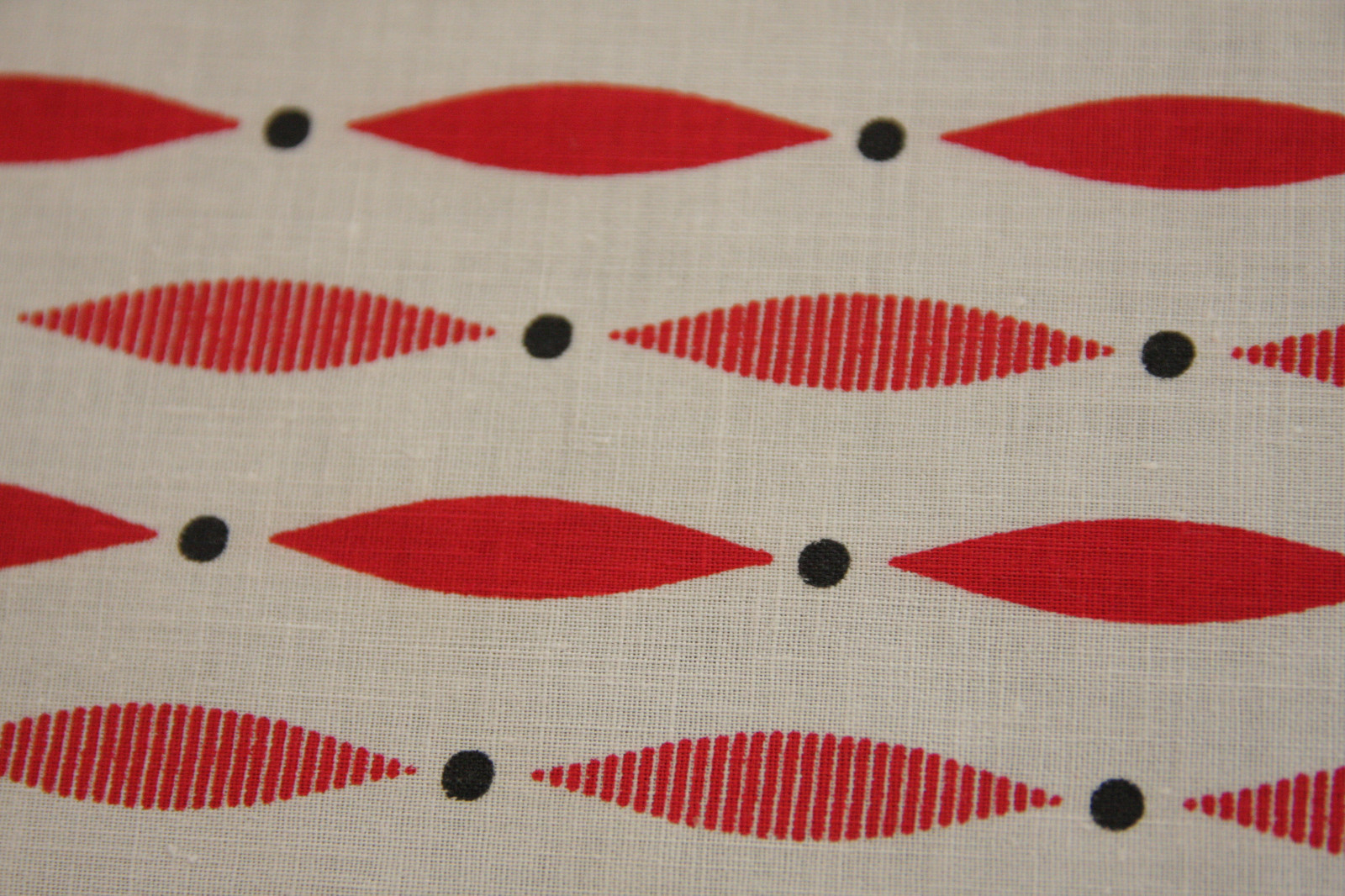 Vtg MCM Cotton Fabric Red Black Lozenge Dots Mint 36