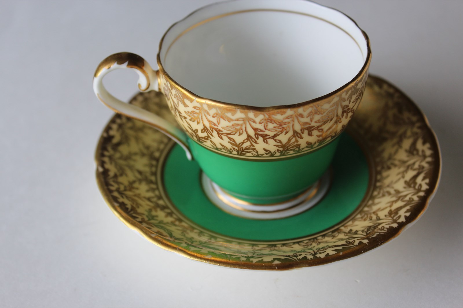 Aynsley  Turquoise & Gold Demitasse  Cup & Saucer  163 Bone China England NICE