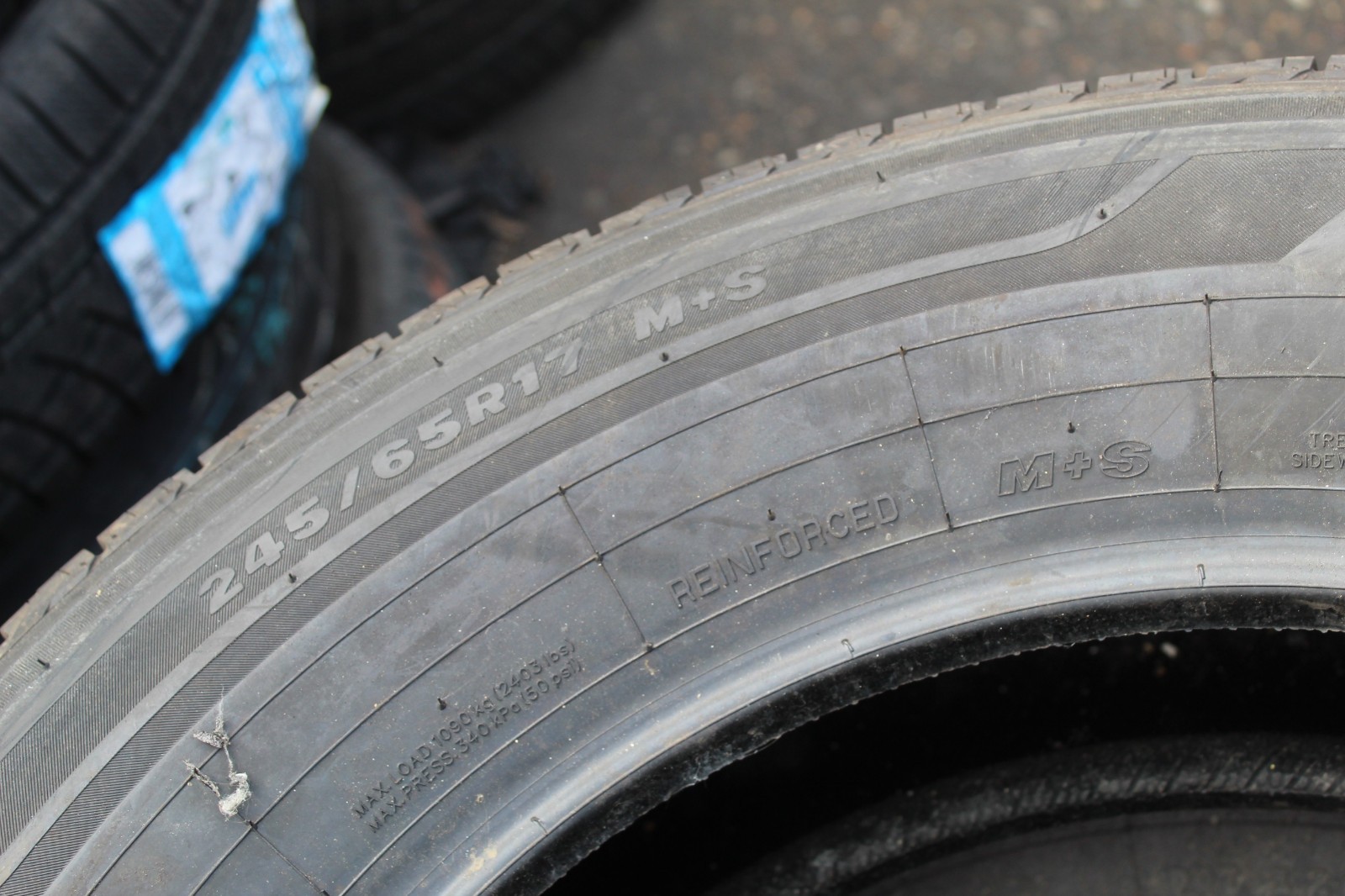 New 245 65 17 Maxxis, RAZR HT, M+S, Reinforced, 111H, x1 Tyre (F1_tyres) L3591