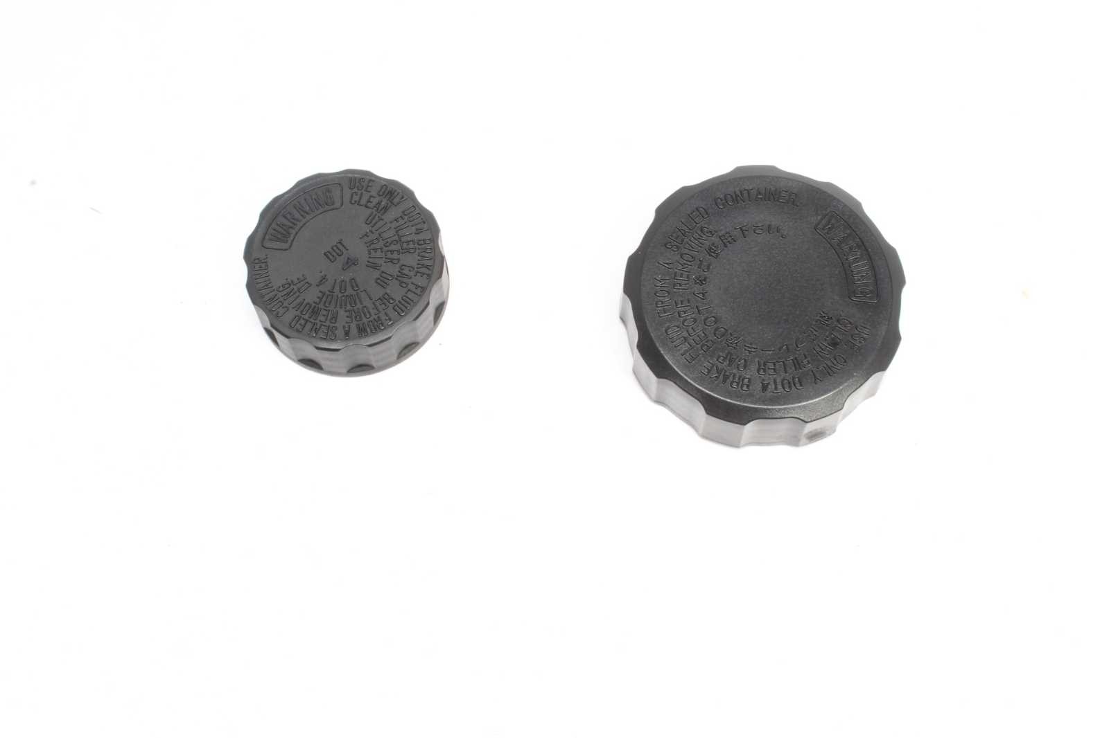 Tapa del depósito del líquido de frenos y depósito del embrague Yamaha MT-09 850 A SP 21-21