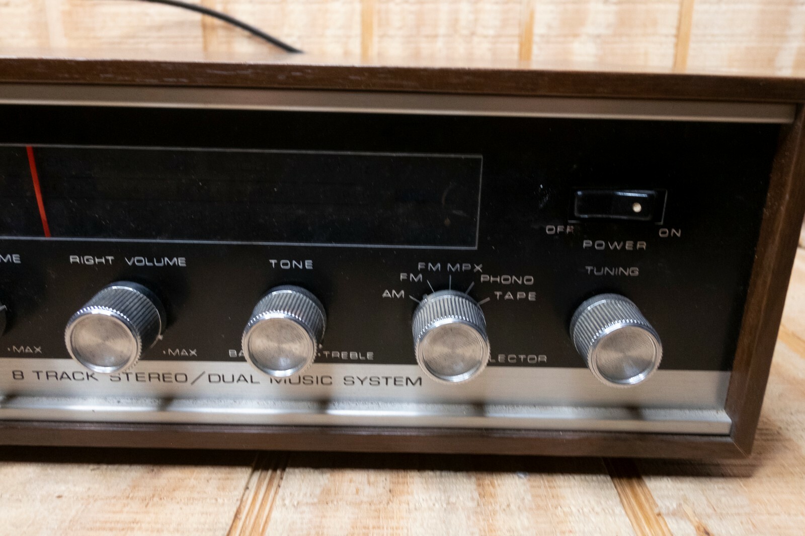 Vintage Electrophonic AM/FM 8 Track Player with Speakers Model T-4200