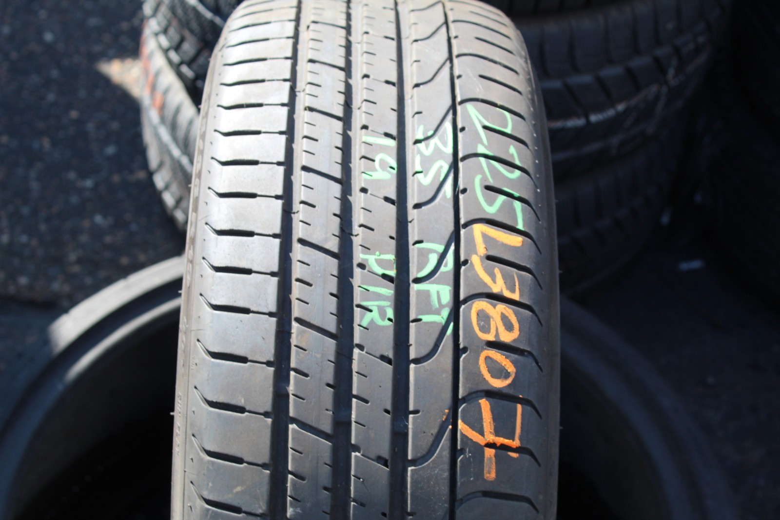 225 35 19 Pirelli, RunFlat, P Zero, 101Y, x1 Single Tyre 6.3mm (F1_tyres) L3807