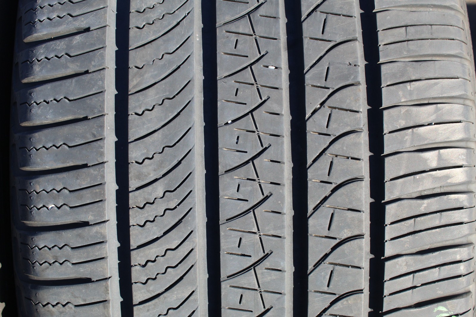 285 45 22 Pirelli, All Season, XL, M+S, LR 88Y, x2 A Pair 6.0mm (F1_tyres) L3846
