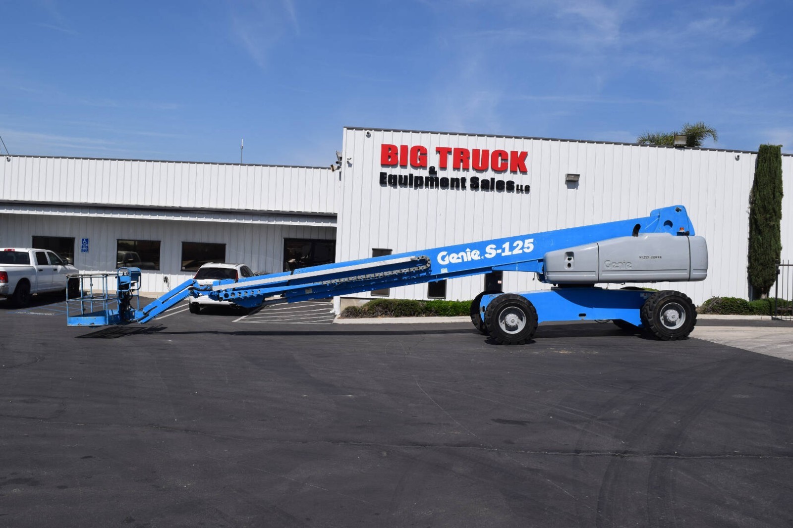 2002 Genie S125 130' Aerial Boom Lift Work Platform 1,082 Hours