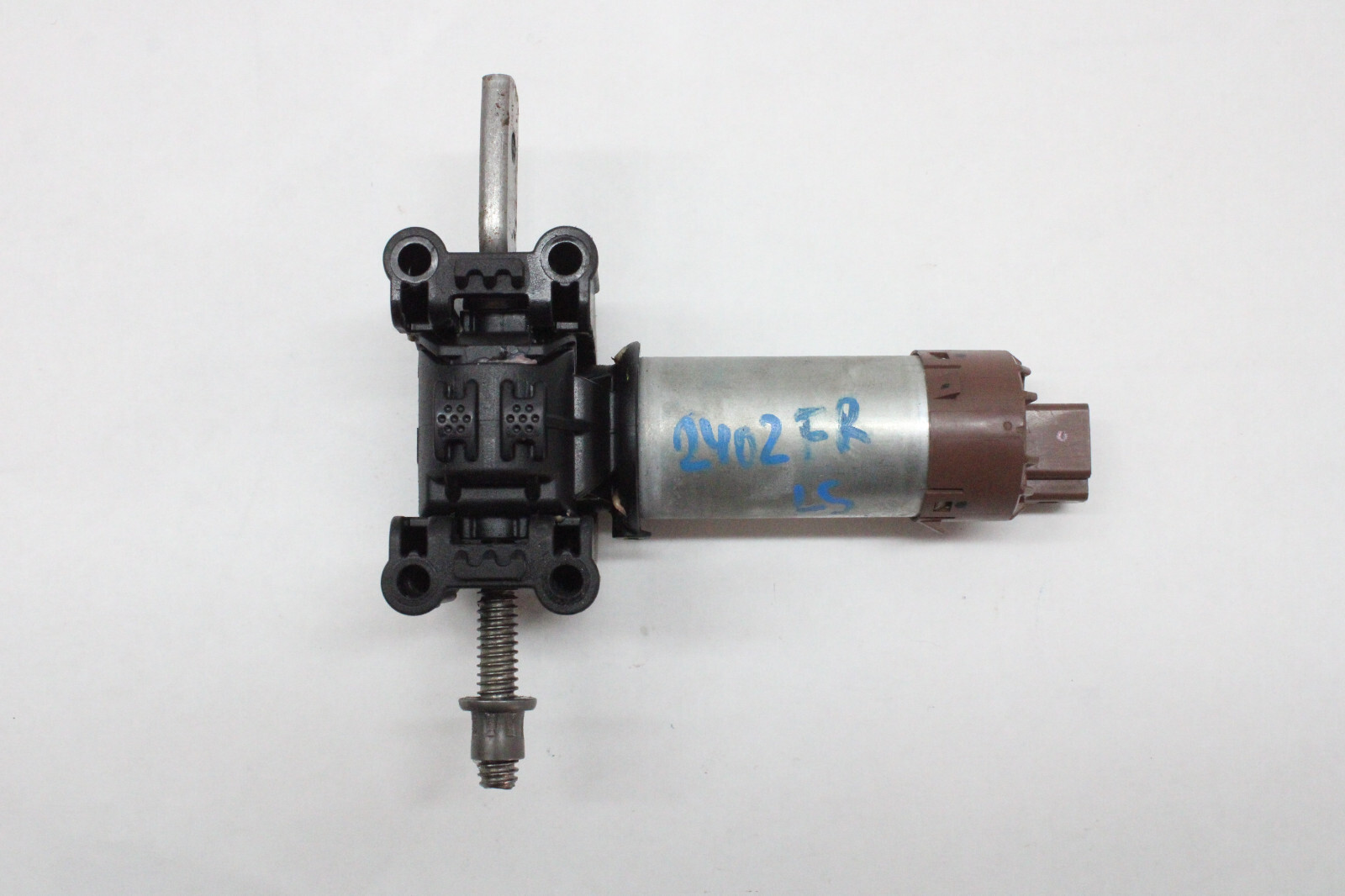 あ Amazon.com: FridayParts Water Pump 8-98038845-0 8980388450