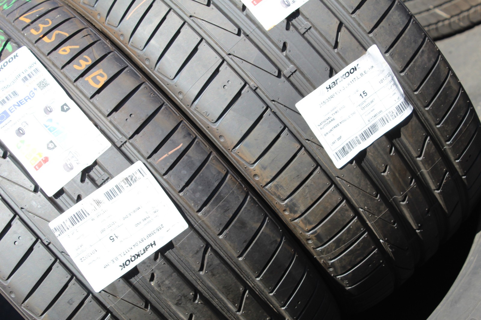 New 255 35 18 Hankook, RunFlat, Ventus S1 Evo 2, 90Y, x1 Tyre (F1_tyres) L3563