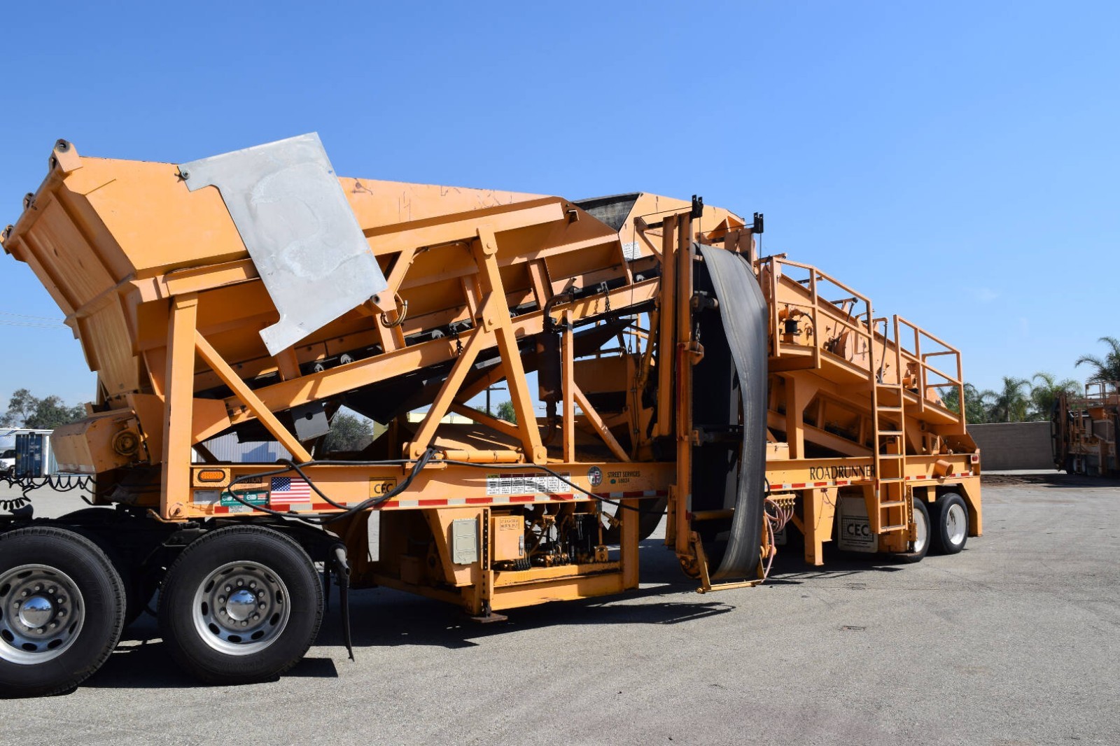 2009 CEC 5x12 2 Deck Screen-It Aggregrate Conveyor System Trailer