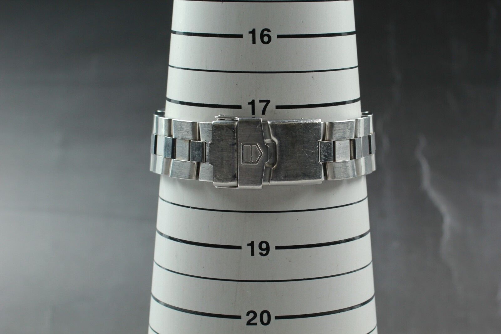 Exc+5* TAG HEUER Yoshikatsu Kawaguchi CN111B 206/500 Limited Exc+5* TAG HEUER Yoshikatsu Kawaguchi CN111B 206/500 Limited