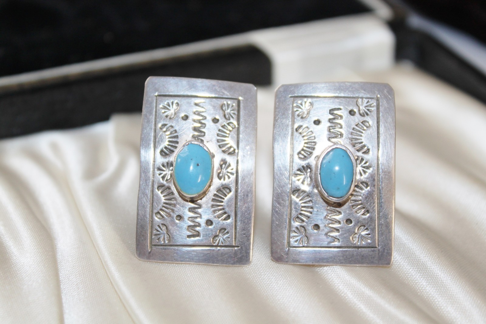 VINTAGE STERLING SILVER Turquoise Enamel SOUTHWESTERN Clip on STATEMENT Earrings