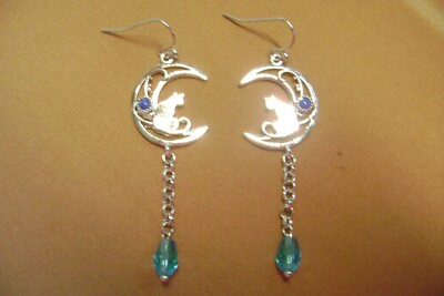 NWT- LONG DANGLE CAT ON THE MOON BLUE STONE CRYSTAL SILVER TONE PIERCED EARRINGS