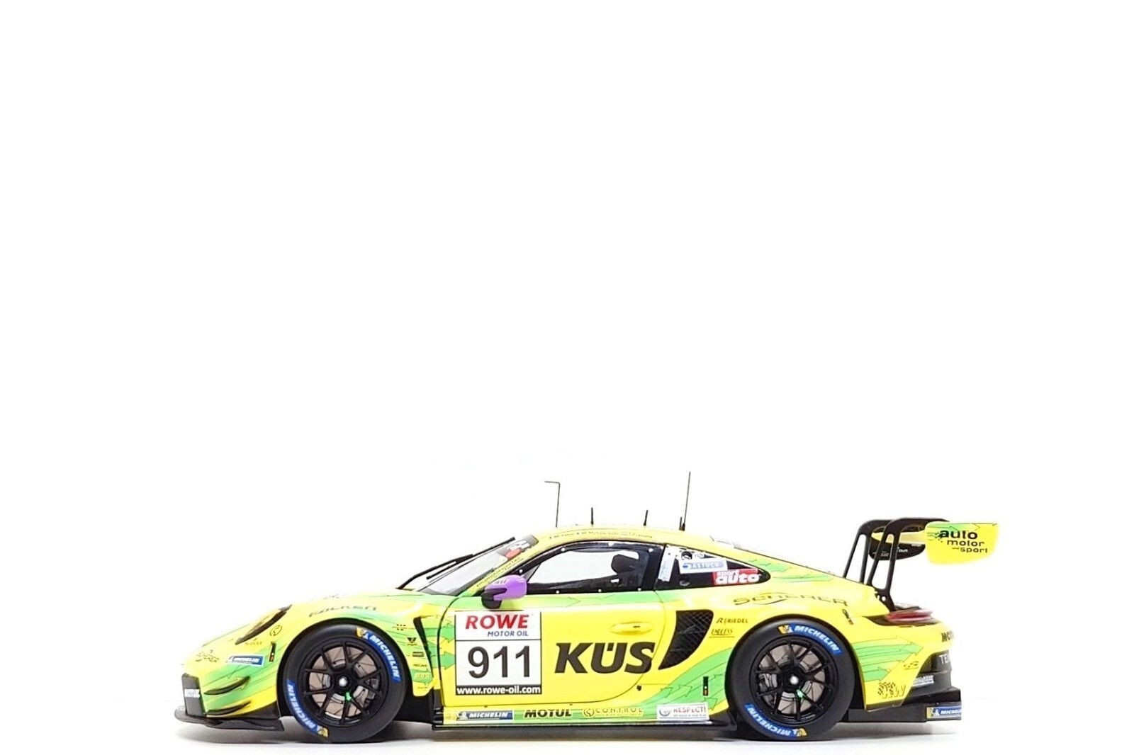ミニカー MantheyRacing Porsche 911 GT3 RSR 2007 Spark 1/43 Scale Manthey Racing Porsche 911 GT3 RSR 2009