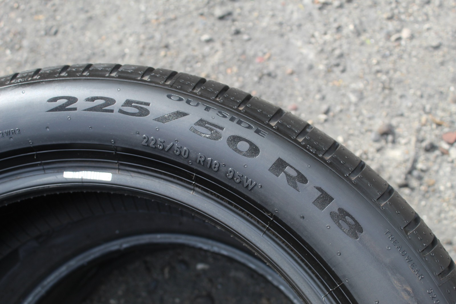 New 225 50 18 Pirelli, Cinturato P7, 95W, x1 Single Tyre (F1_tyres) L3937