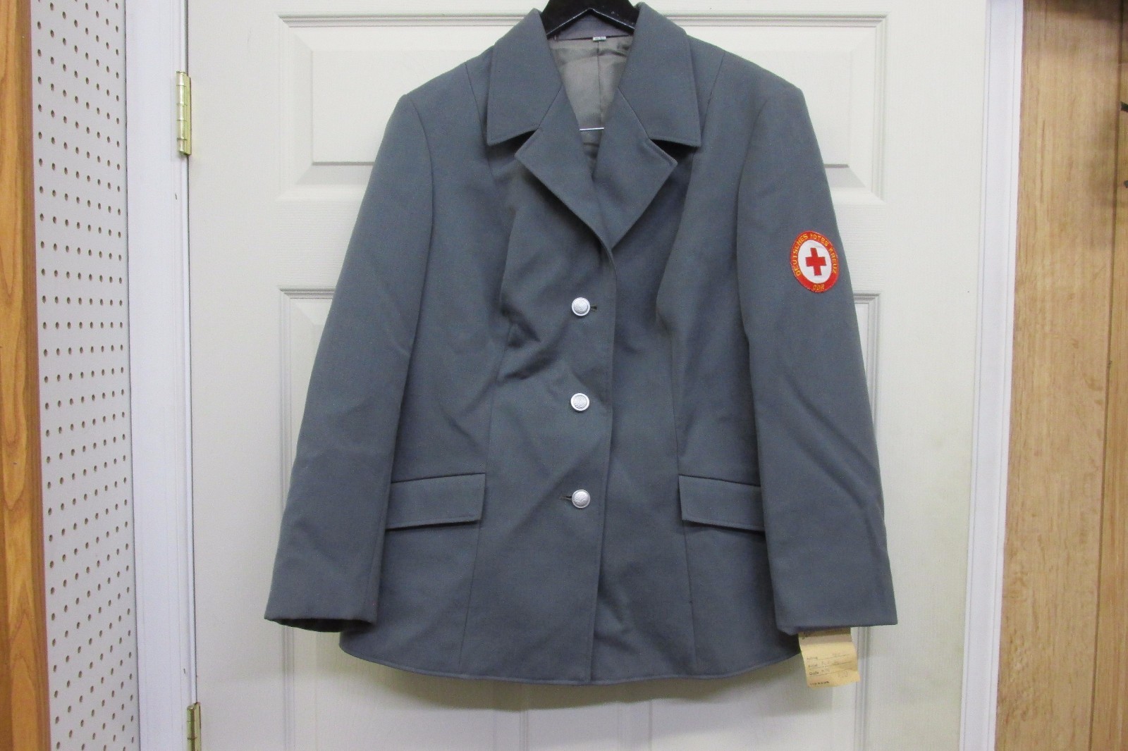 イギリス軍 1943年製 RED CROSS　(赤十字） ショルダーバッグ イギリス軍 1943年製 RED CROSS (赤十字） ショルダーバッグ