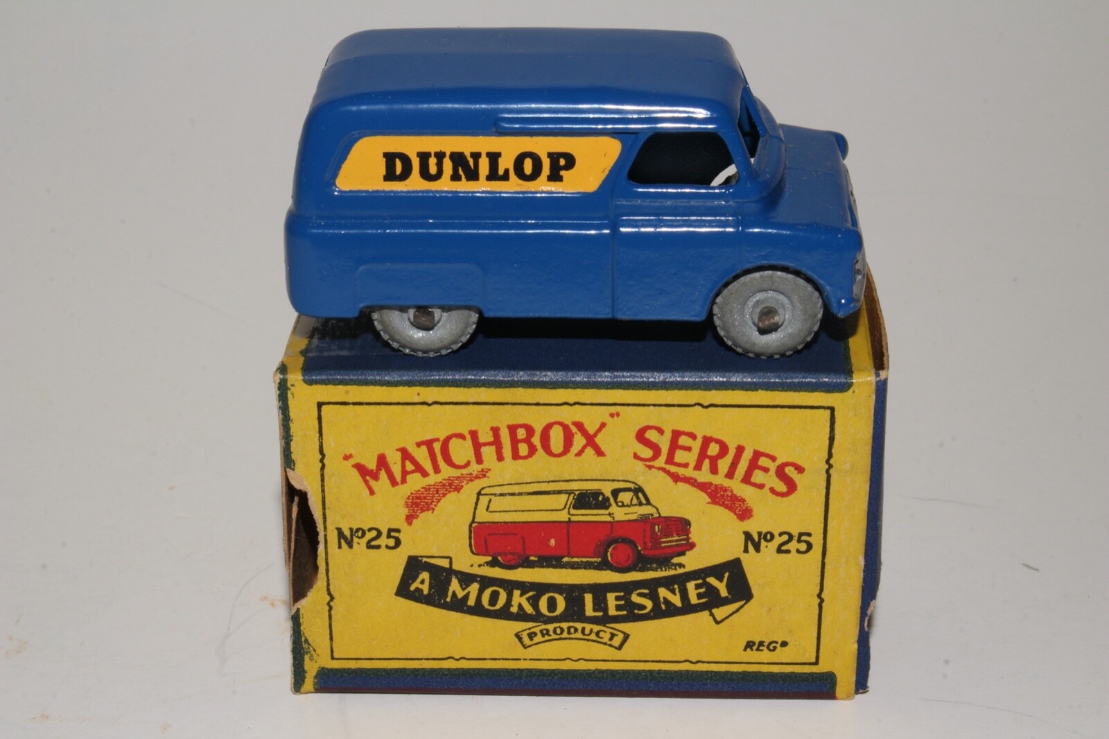 ミニカー MATCHBOX No.25 BEDfORD DUNLOP VAN $_57.JPG?set_id=8800005007