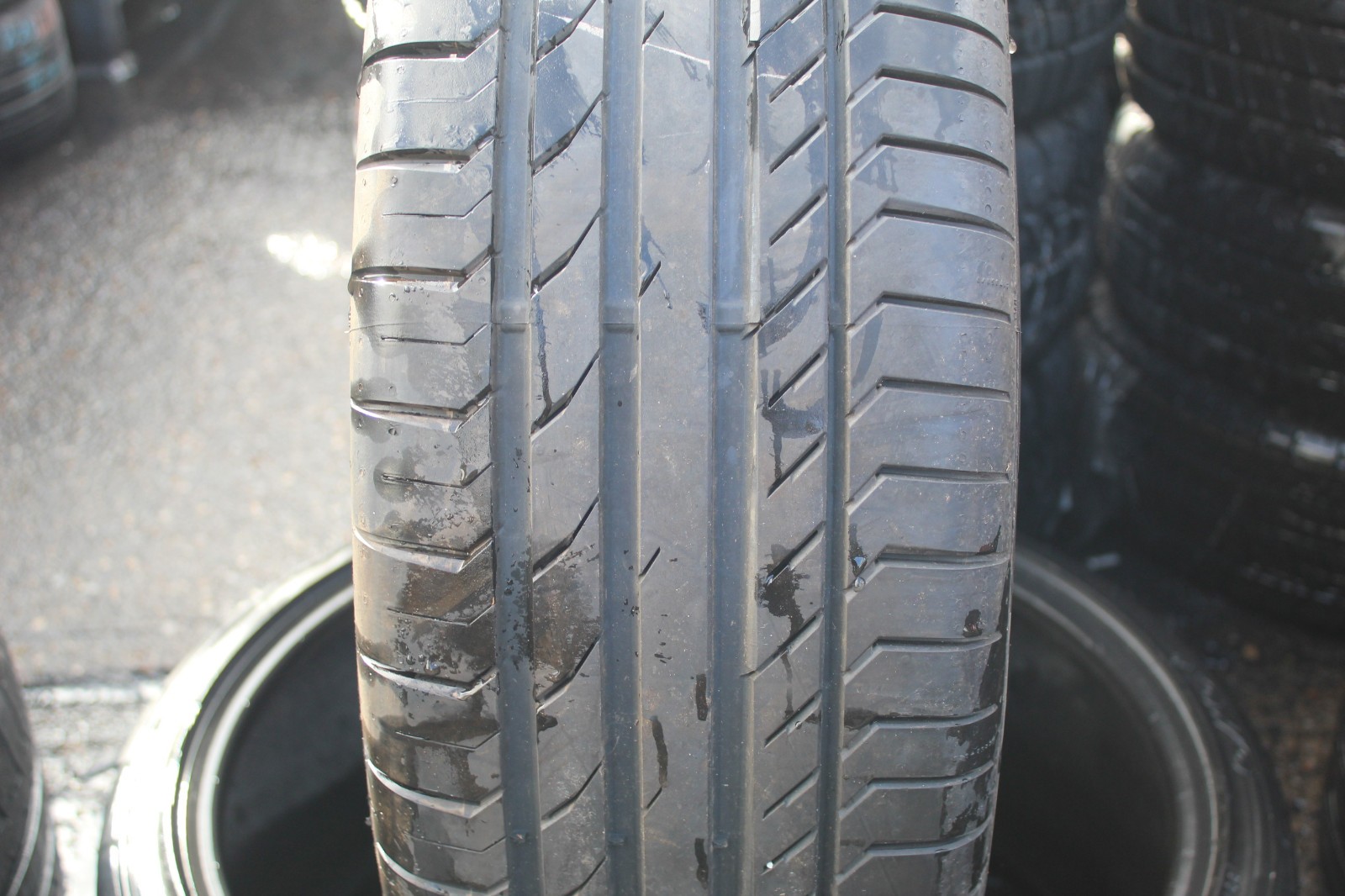 New 235 60 18 Continental, CSC 5, VOL, 103H, x1 Tyre (F1_tyres) L3773