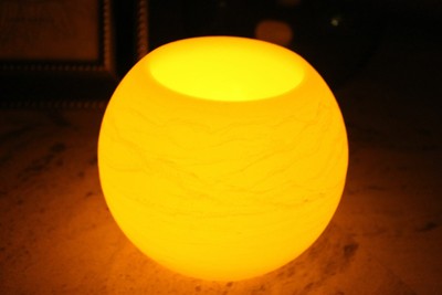 EcoGecko 6 Inch Wax MoonSphere LED Flameless Candle with 5 Hour Timer