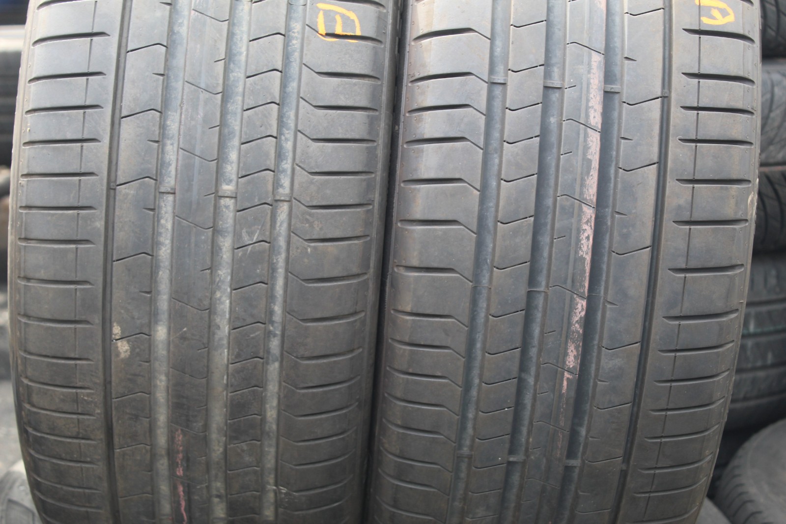 275 35 22 Pirelli, P Zero, XL, VOL, PNCS, 104W, x2 A Pair 6.5mm (F1_tyres) L3639