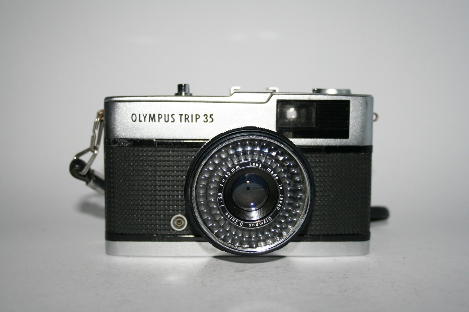 並品/赤ベロOK!] OLYMPUS TRIP 35 Amazon.com : Olympus Trip 35