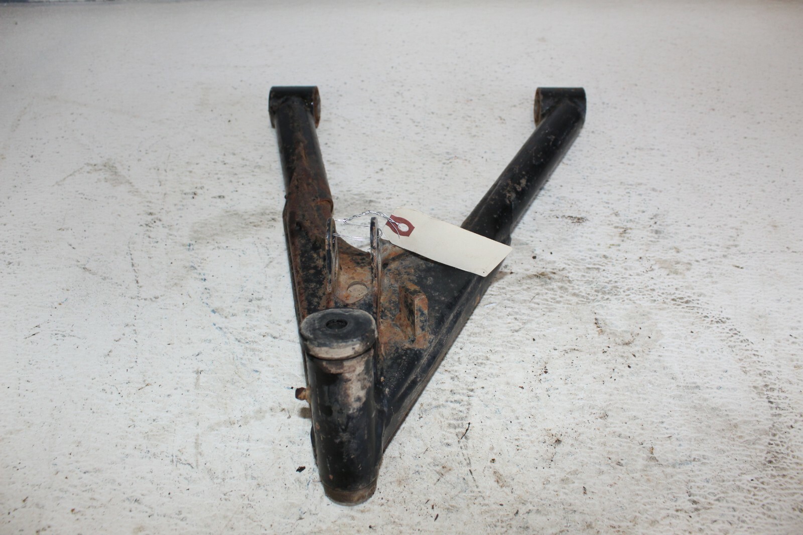 OEM 88-11 KAWASAKI BAYOU 220 250  FRONT LEFT A-ARM PART # 21187-1065