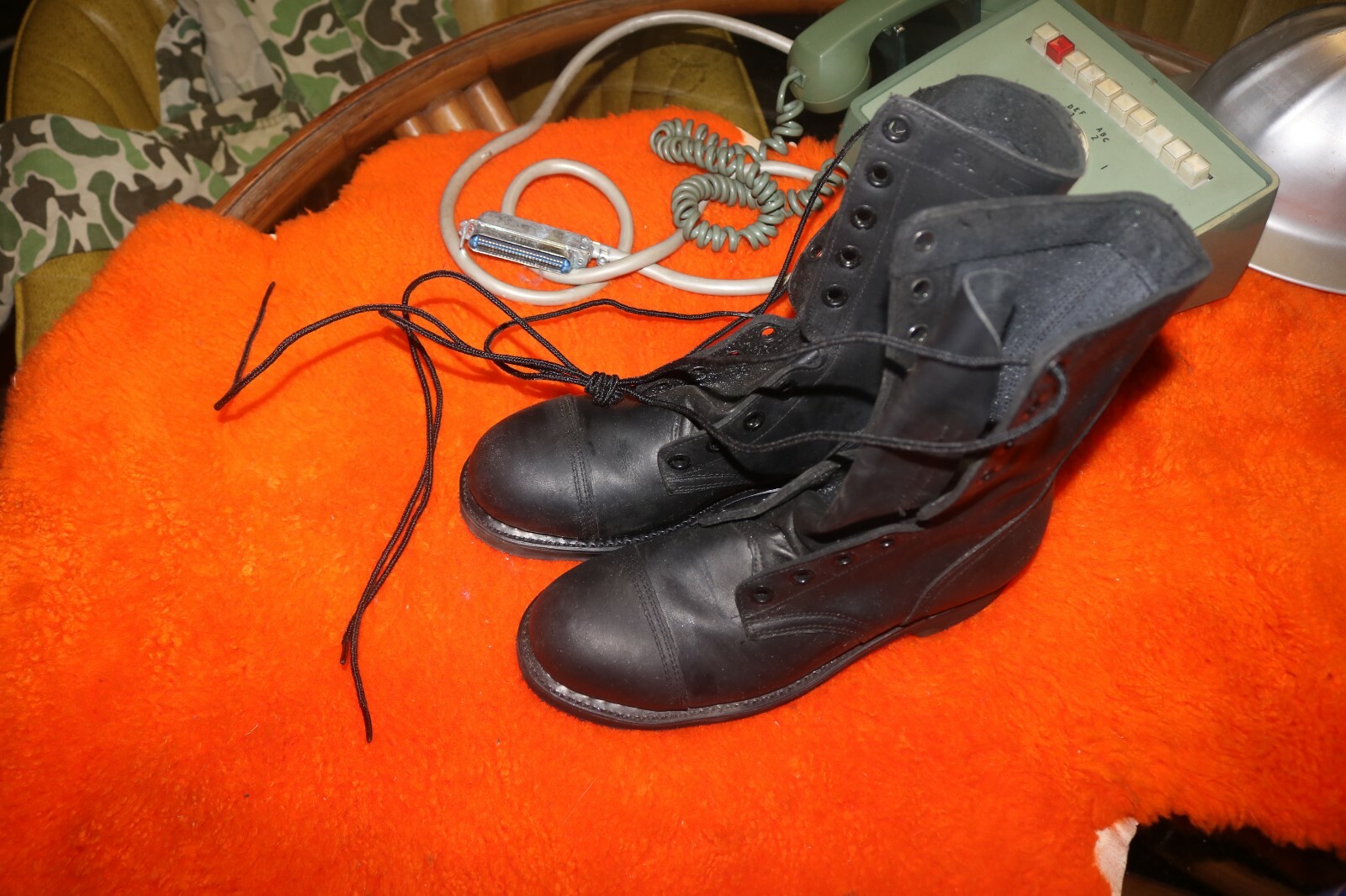NOS US army military leather combat boots sz 5 1/2 N steal NOS US army military leather combat boots sz 5 1/2 N steal
