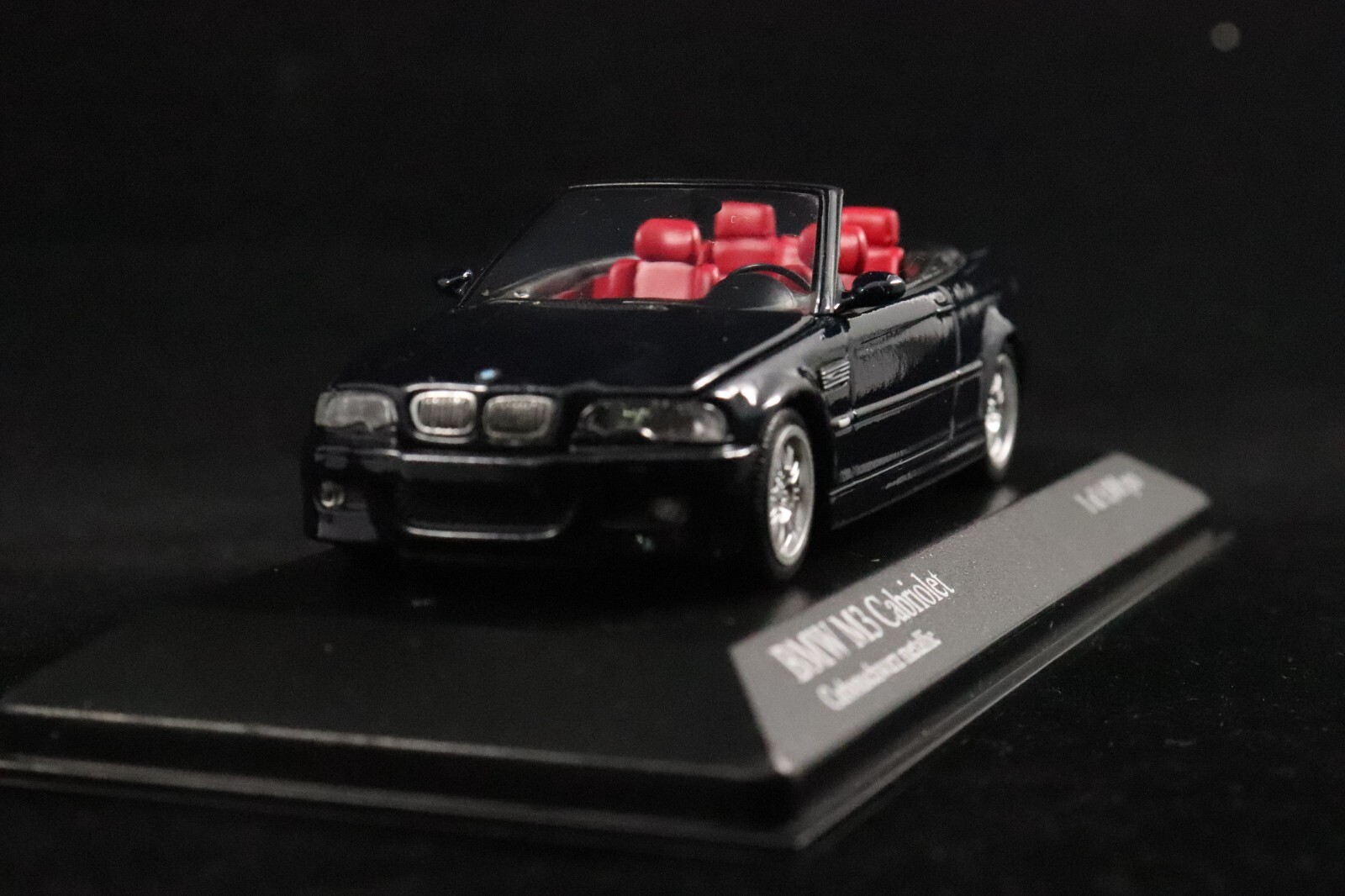 BMW M3 Cabrio コンバーチブル ミニカー1/43 BMW M3 E30 Cabriolet 1988 1:43 Minichamps 431020330