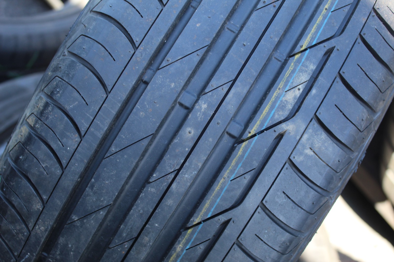 New 225 50 18 Bridgestone, Turanza T001, 95W, x1 Tyre (F1_tyres) L3944