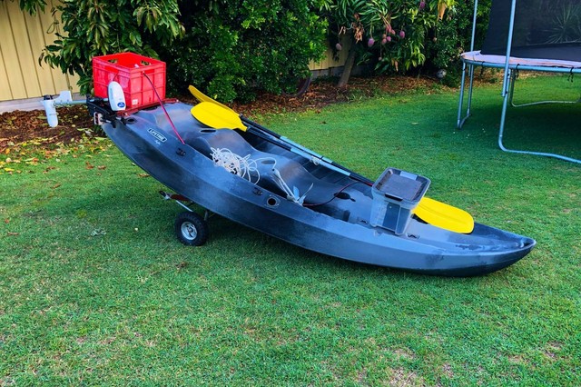 3.2m Fishing kayak with electric motor Kayaks Paddle Gumtree 