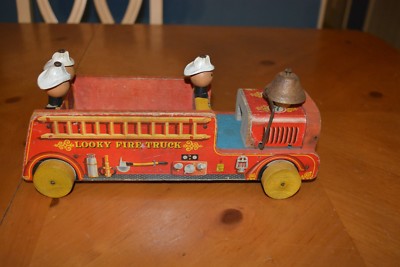 FISHER PRICE OOAK RARE 1950 PULL TOY ERROR ALL WHITE HATS LOOKY FIRE TRUCK # 7