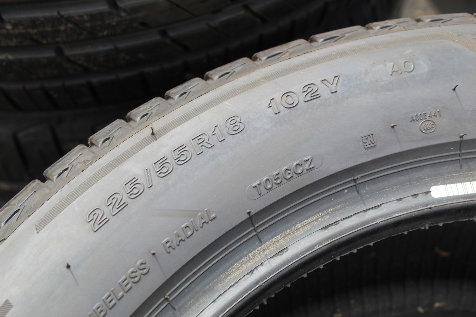 New 225 55 18 Bridgestone, Turanza T005, AO, 102Y, x1 Tyre (F1_tyres) L3702