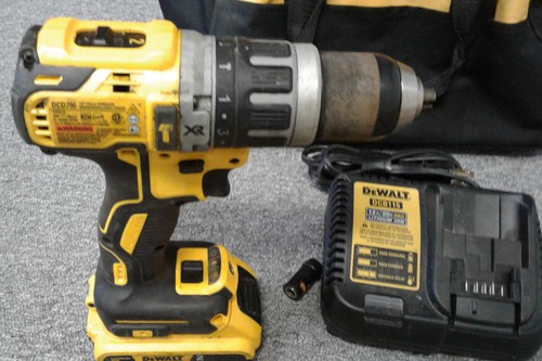 DEWALT DCD796 DRILL W/ACCESSORIES