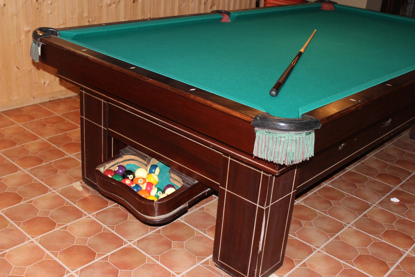 pool table