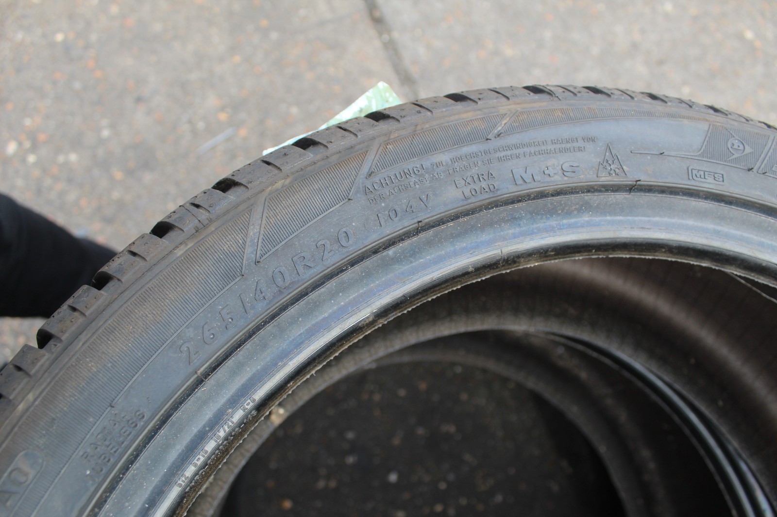 New 265 40 20 Dunlop, Winter, AO, M+S, XL, 104V, x1 Tyre (F1_tyres) L3673