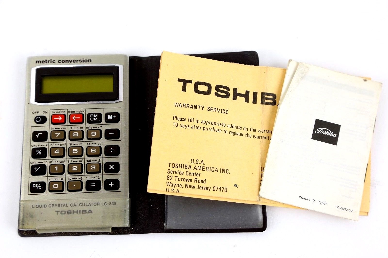 TOSHIBA LC-838  VINTAGE METRIC CONVERSION SCIENTIFIC CALCULATOR JAPAN RARE CASE