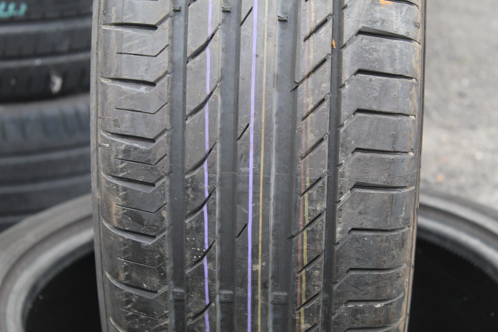 New 235 55 18 Continental, C Sport Contact, 100V x1 Single Tyre (F1_tyres) L3667