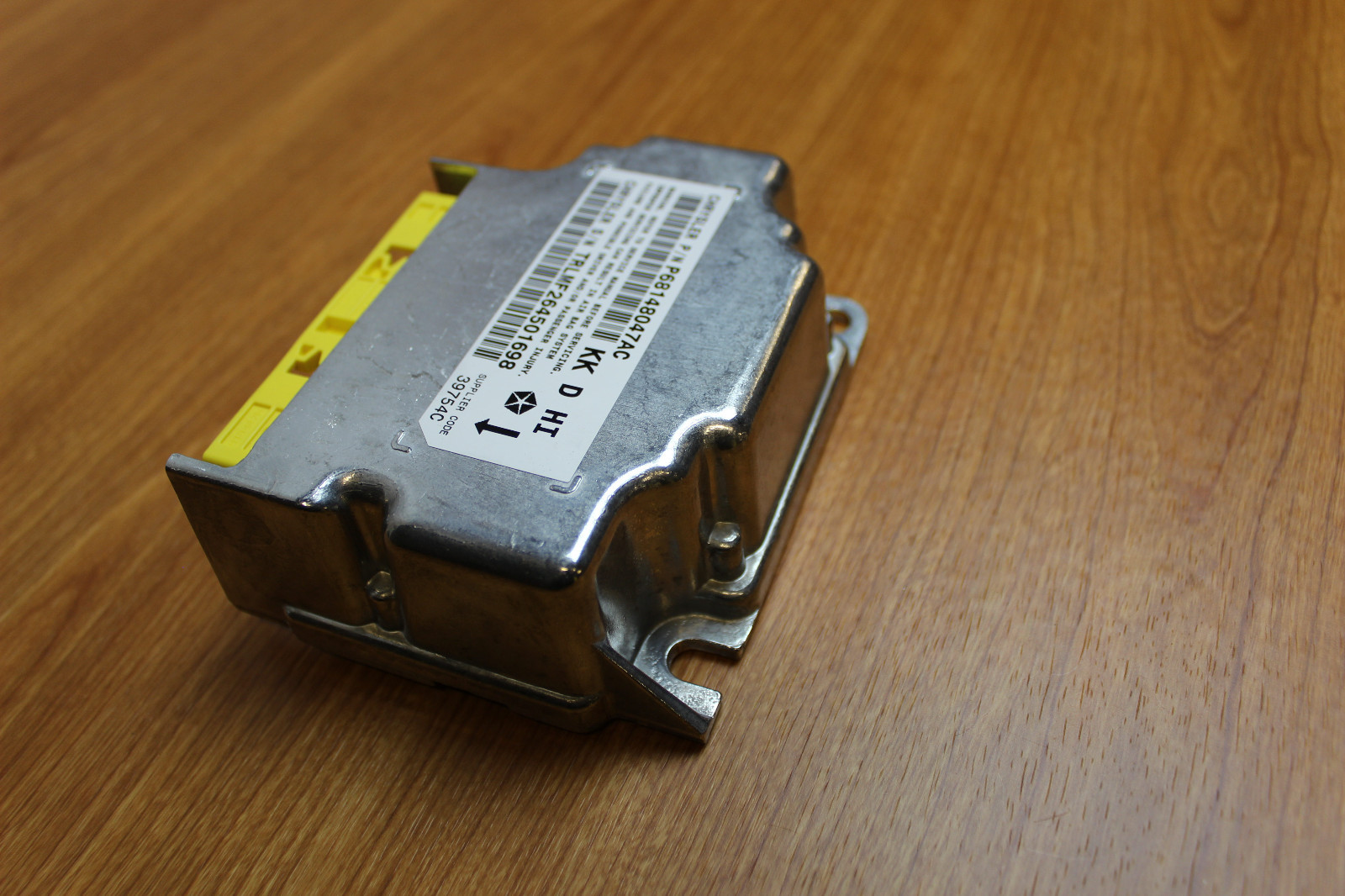 20112012 Jeep Liberty Occupant Restraint Module Mopar OEM eBay