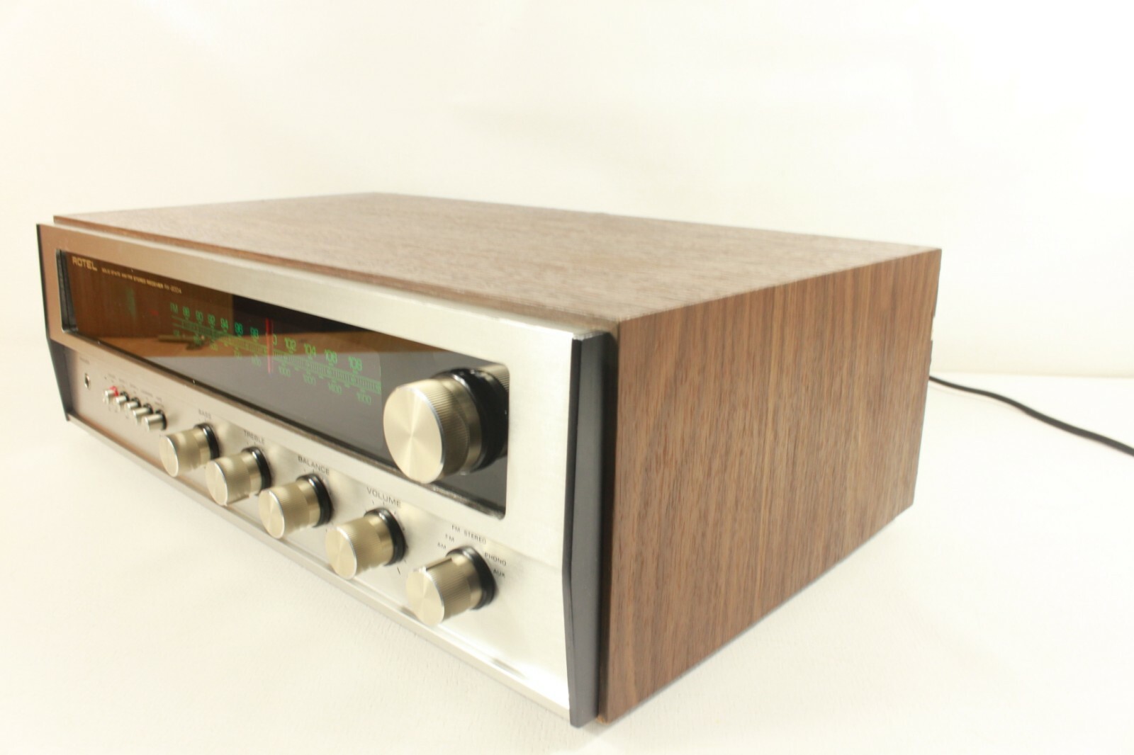ROTEL RX-200A, AM/FM stereo,vintage receiver, (ref B 577)