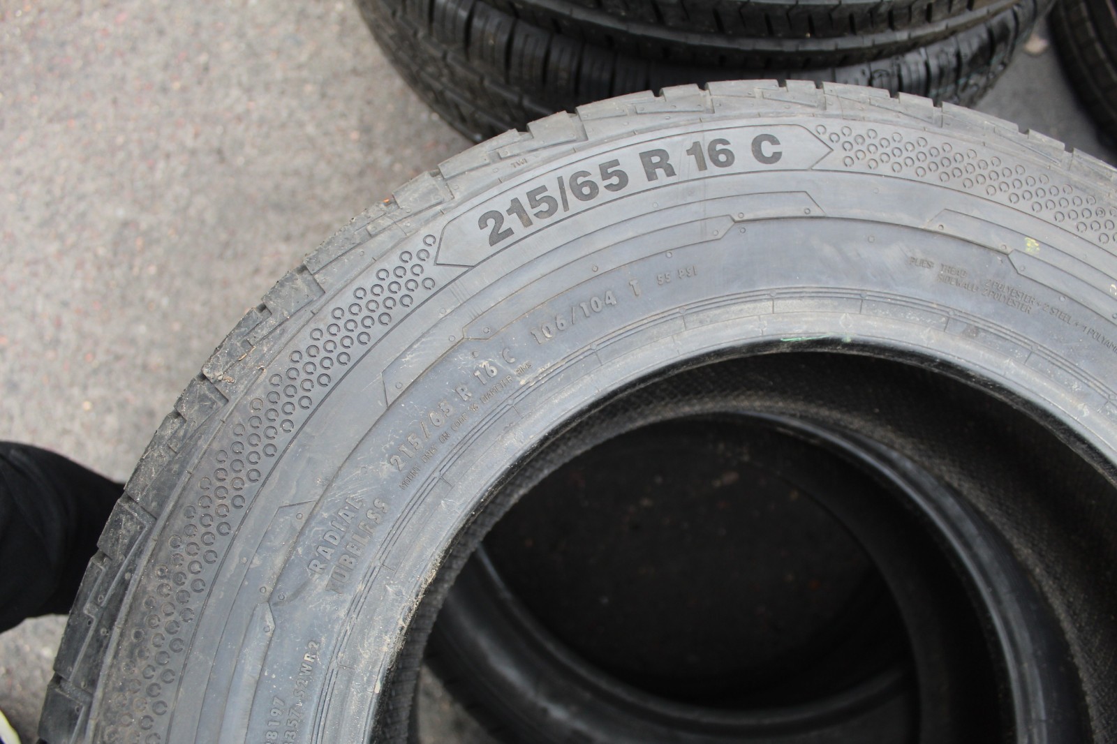 New 215 65 16C Continental, Conti Van Contact 106/104T, x1 Tyre (F1_tyres) L3658