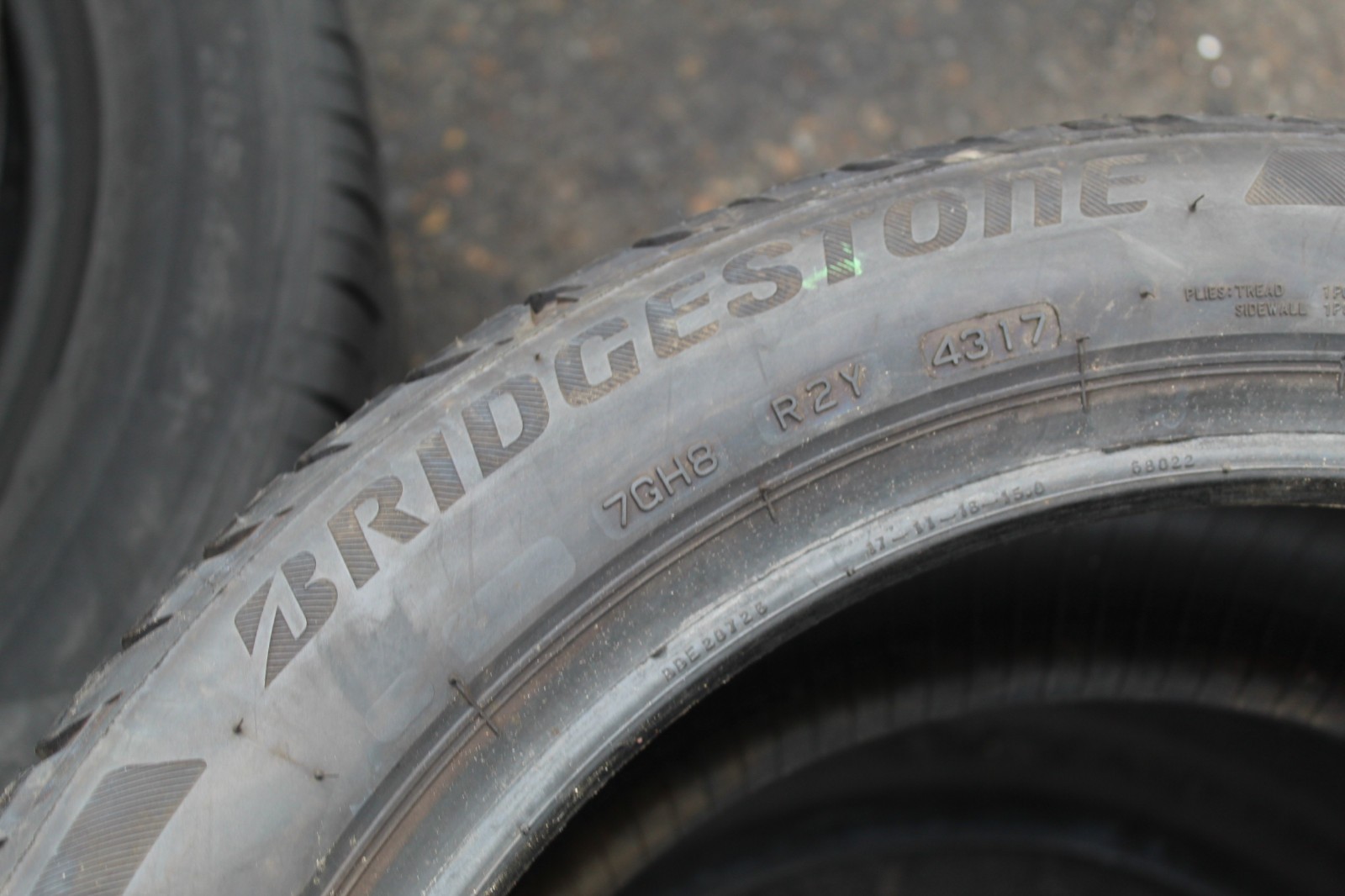New 225 45 17 Bridgestone, Turanza T001, 91W, x1 Single Tyre (F1_tyres) L3675