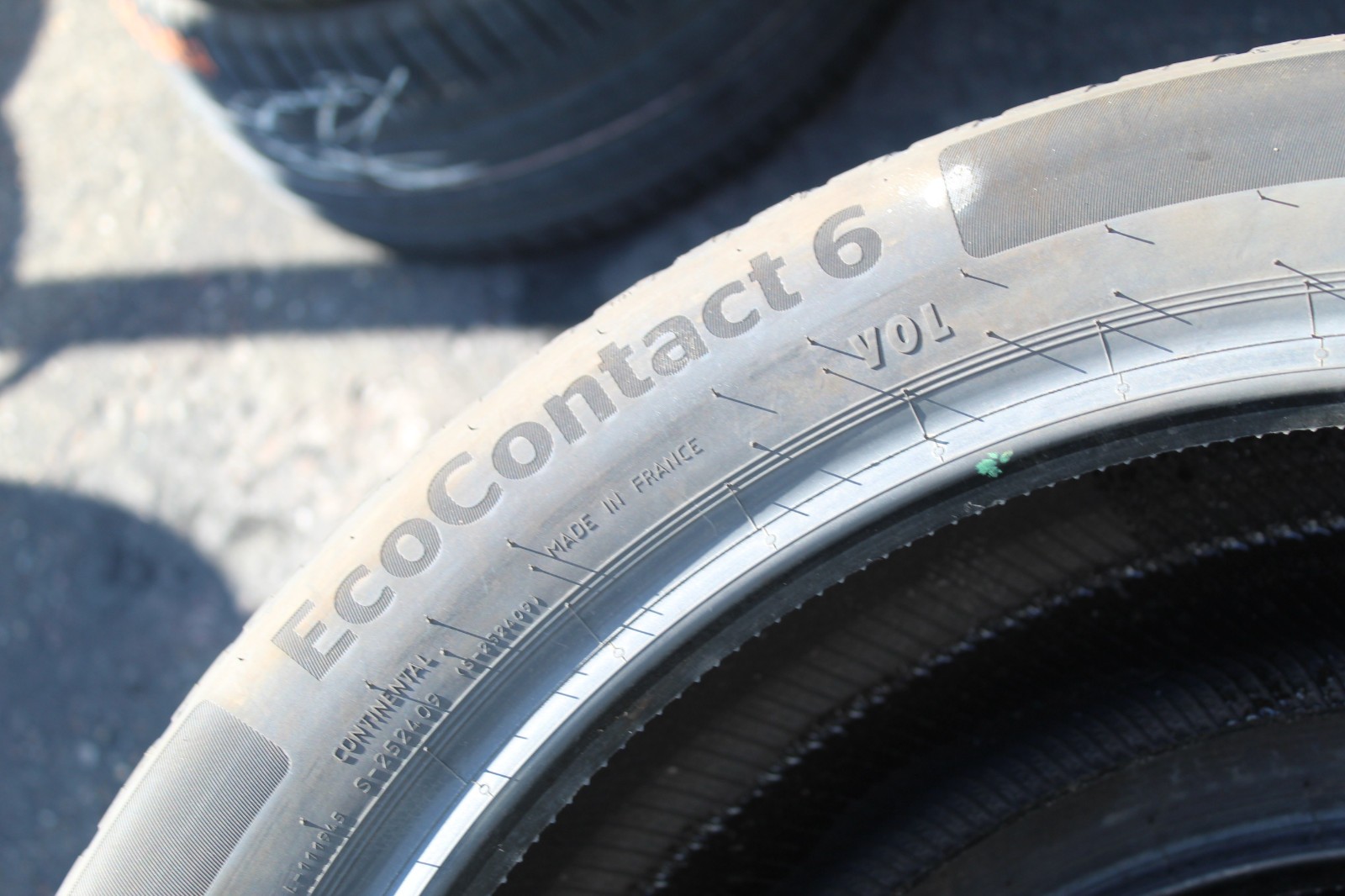 235 50 19 Continental, EcoContact 6 XL VOL 103V x2 A Pair 6.0mm (F1_tyres) L3801