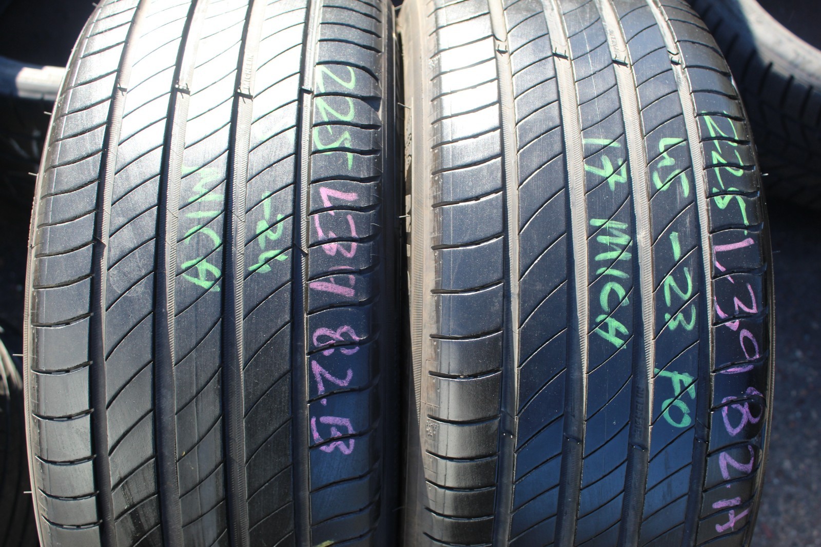 225 45 17 Michelin, Primacy 4, XL, 94V, x2 A Pair 5.5mm (F1_tyres) L3982