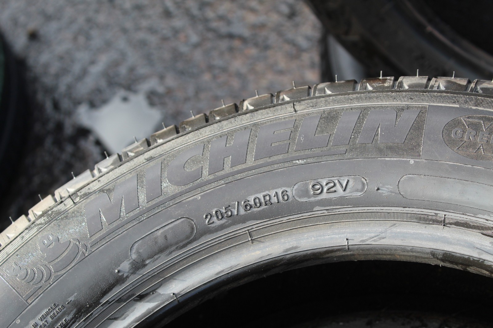 New 205 60 16 Michelin, Energy Saver +, AO, 92V, x1 Tyre (F1_tyres) L3775