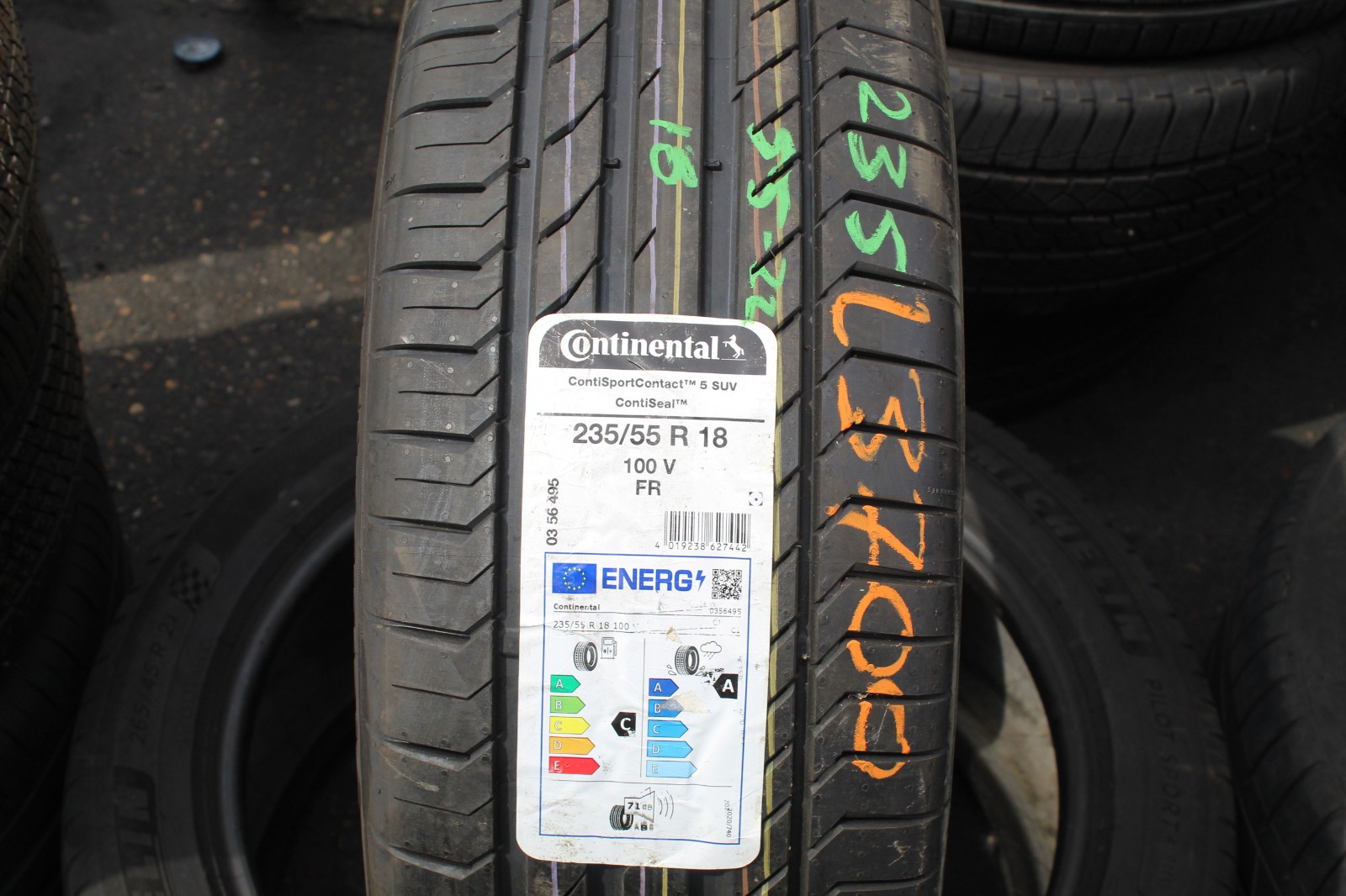 New 235 55 18 Continental, CSC 5, C-Seal, 100V, x1 Single Tyre (F1_tyres) L3700