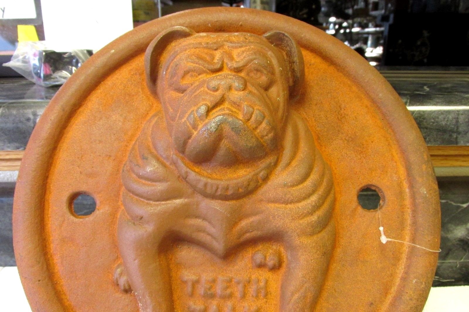 AVERY  STEAM ENGINE TRACTOR  DOOR   EMBLEM  BULLDOG  TEETH TALK