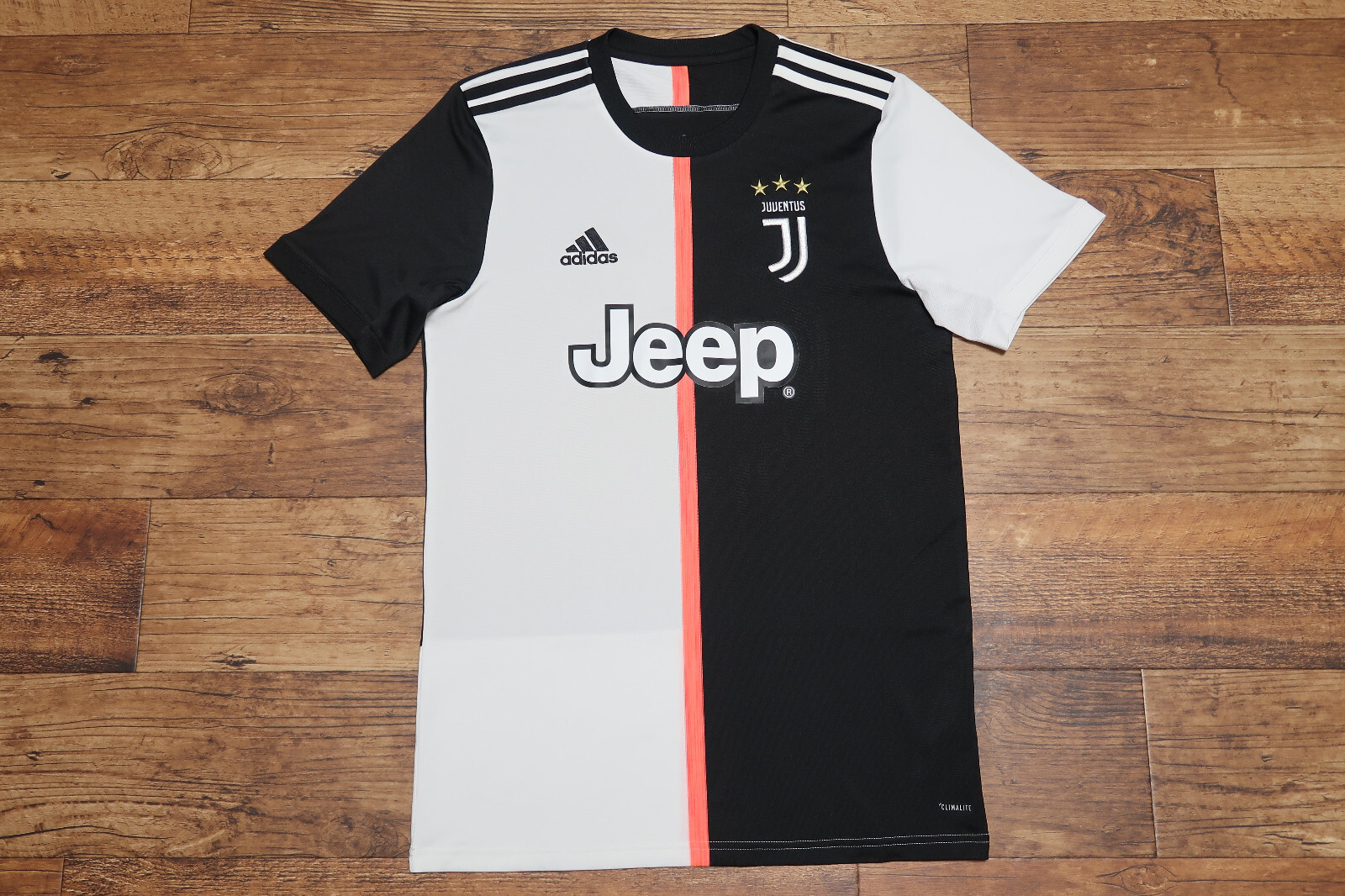 ※希少 JUVENTUS 04-05 ユニフォーム ホームカラー 長袖 希少 JUVENTUS 04-05 ユニフォーム ホームカラー 長袖 希少