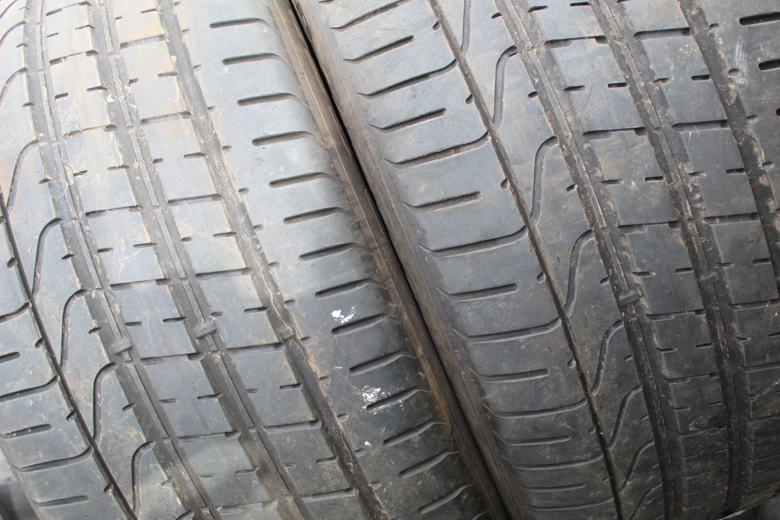 285 40 21 Pirelli, P Zero TM, XL, N0, 109Y, x2 A Pair 6.2mm (F1_tyres) L2488