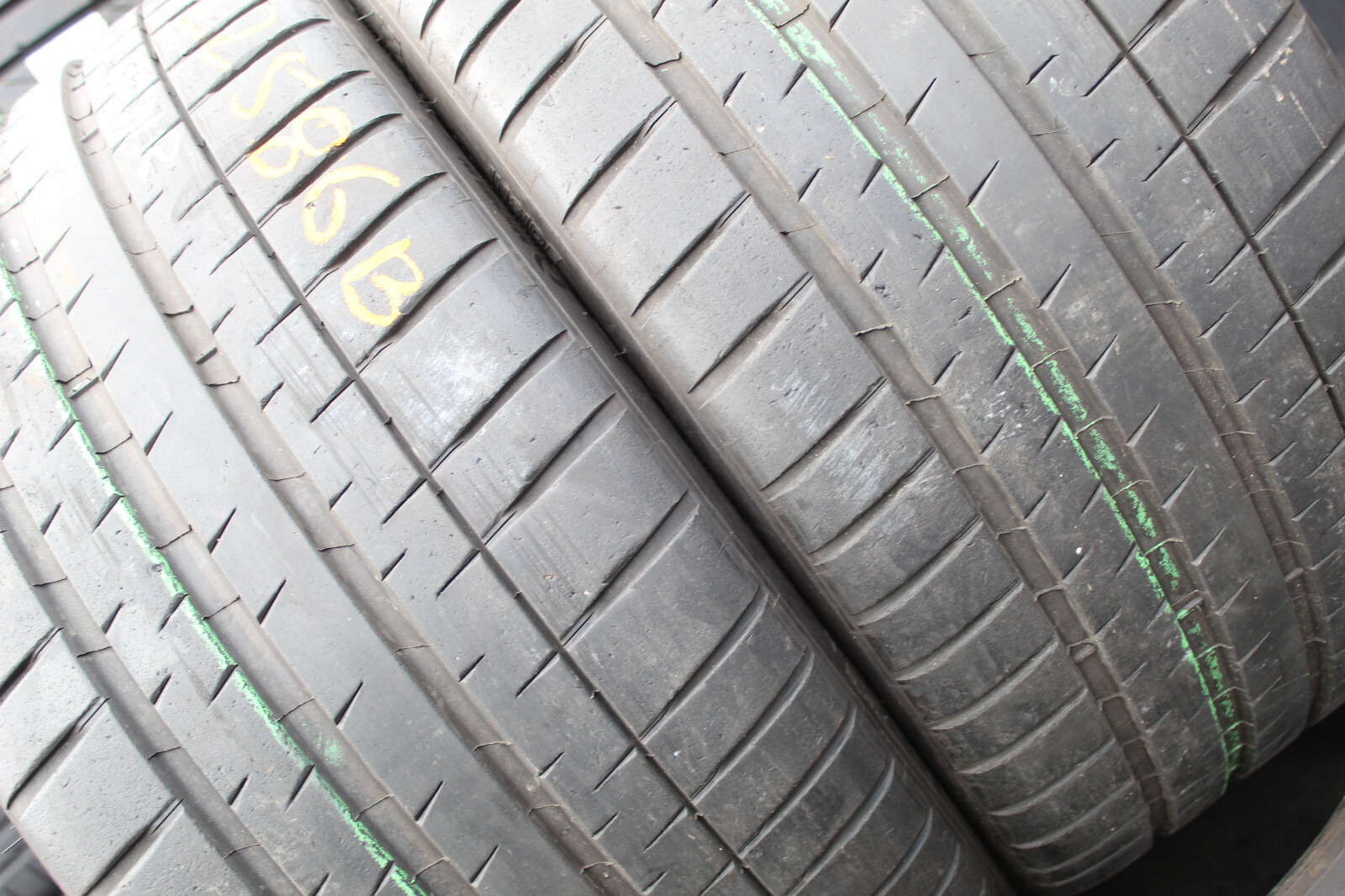 275 35 20 Michelin, Pilot Sport 4S, XL, 102Y, x2 A Pair 6.0mm (F1_tyres) L2586
