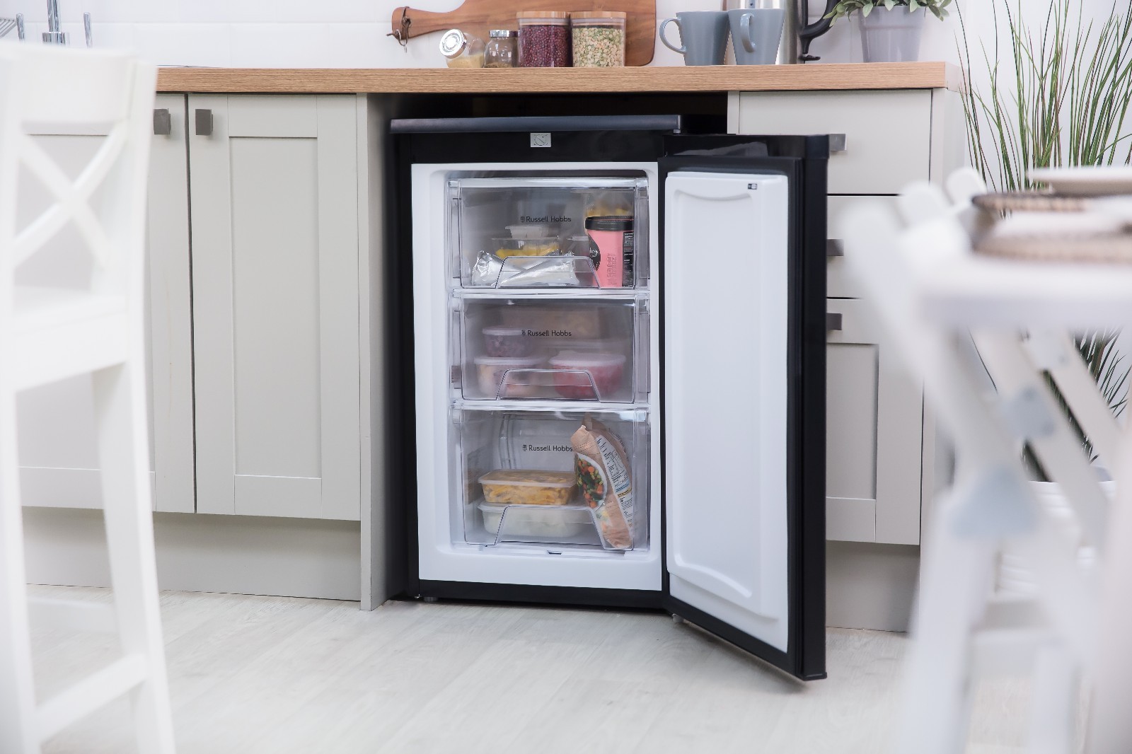 Russell Hobbs RHUCFZ3B 70L Black Freestanding Under Counter Freezer eBay